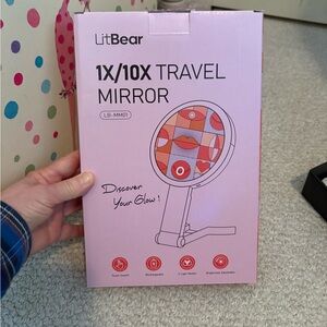 LitBear 1X/10X travel mirror nwt